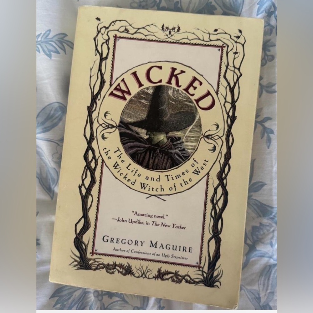 Wicked Book by Gregory Maguire